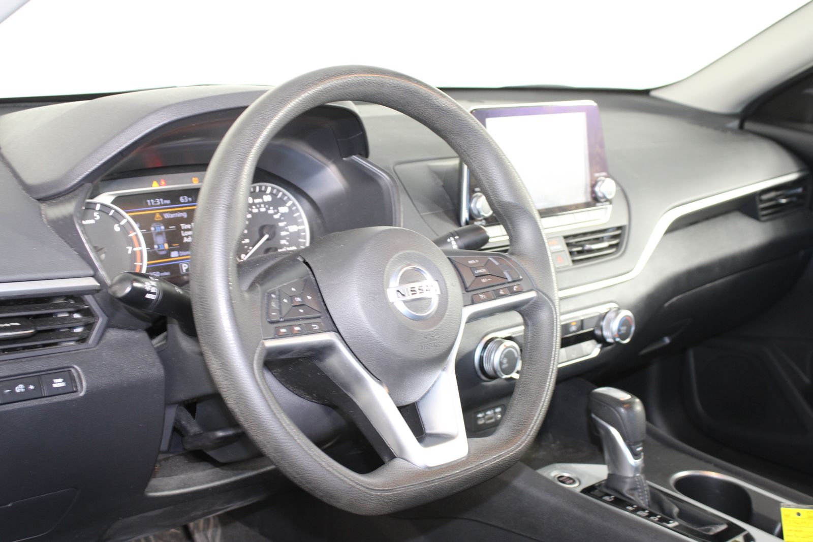Used 2022 Gray Nissan 2.5 SV image 7