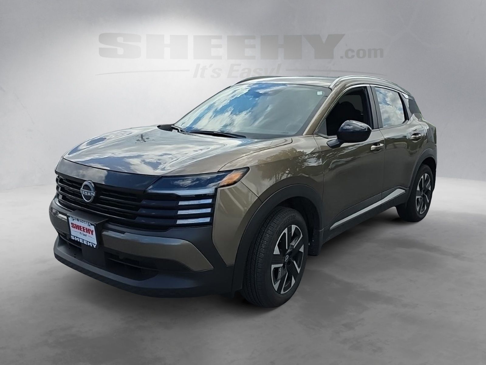 Used 2026 Brown Nissan SV image 16