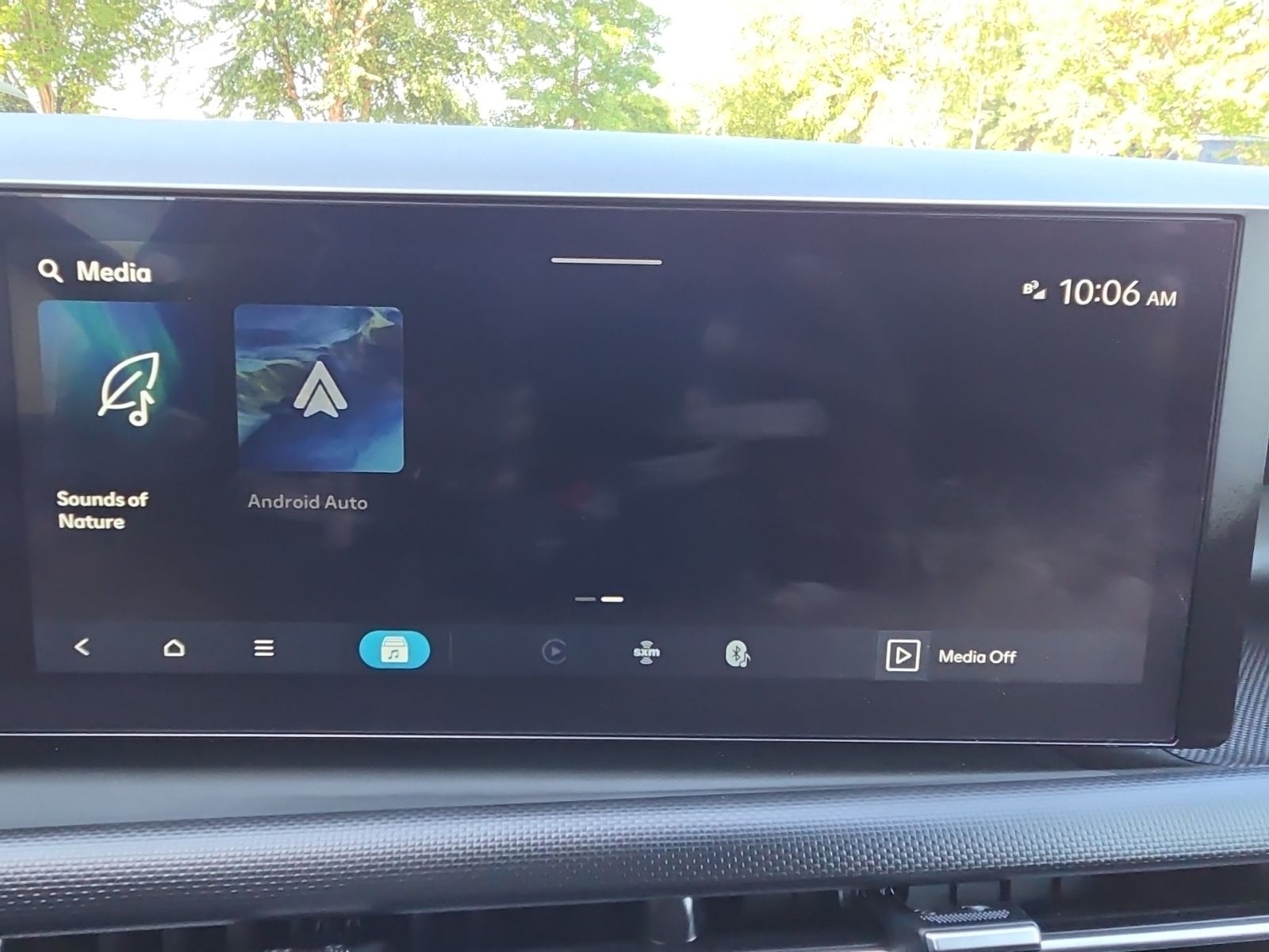Used 2025 Green Hyundai SEL image 5
