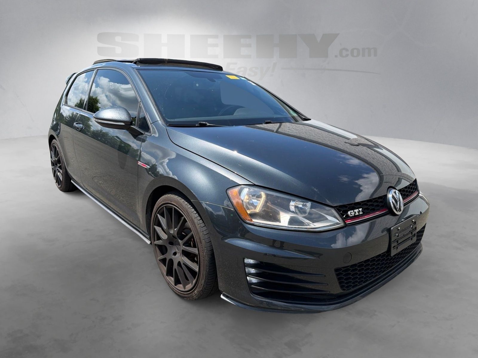 Used 2015 Carbon Steel Gray Metallic Volkswagen 2.0T SE image 2
