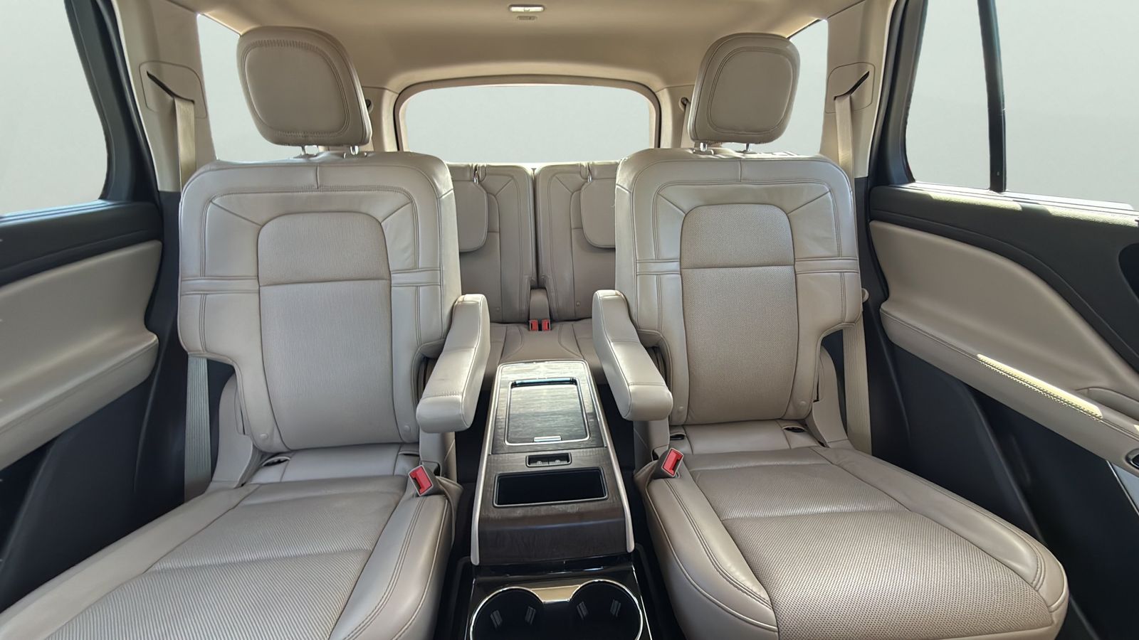 Used Car 2020 Lincoln Aviator  Grand Touring For Sale Under $35,000 In Austin, Texas