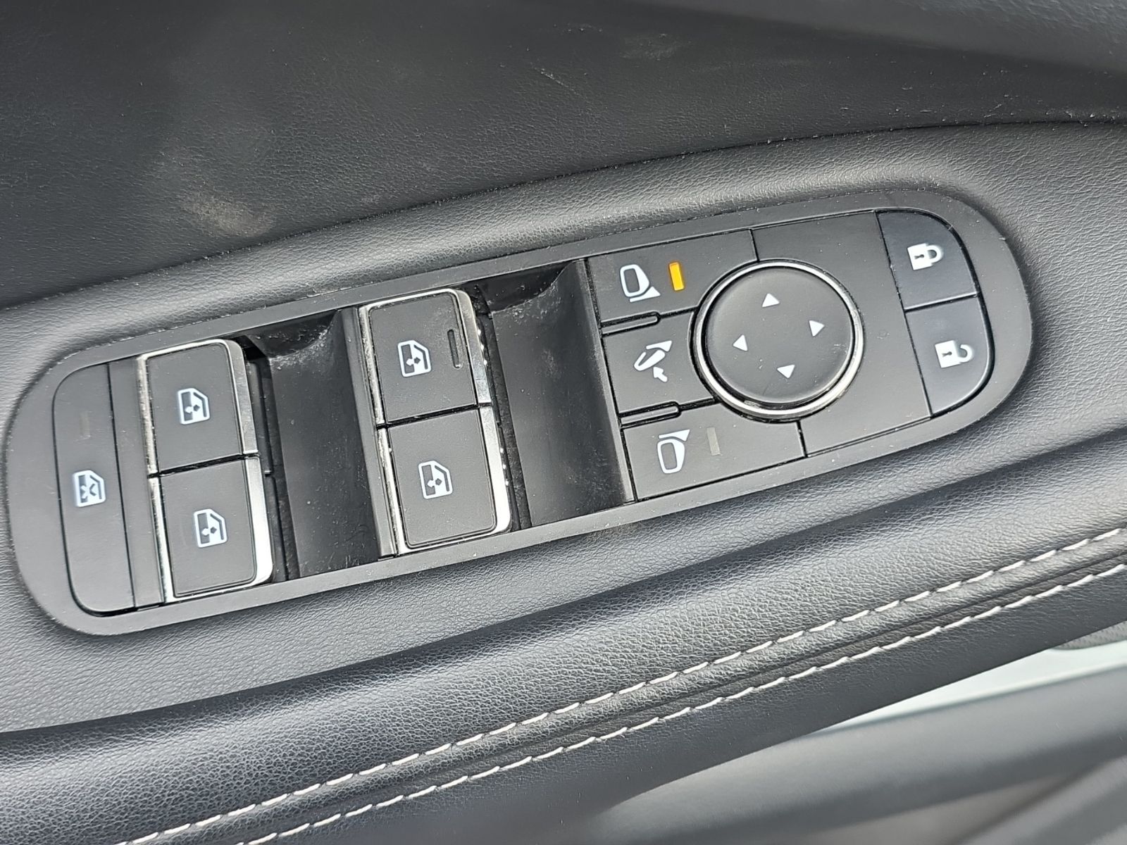Used 2025 Black INFINITI Sensory image 26