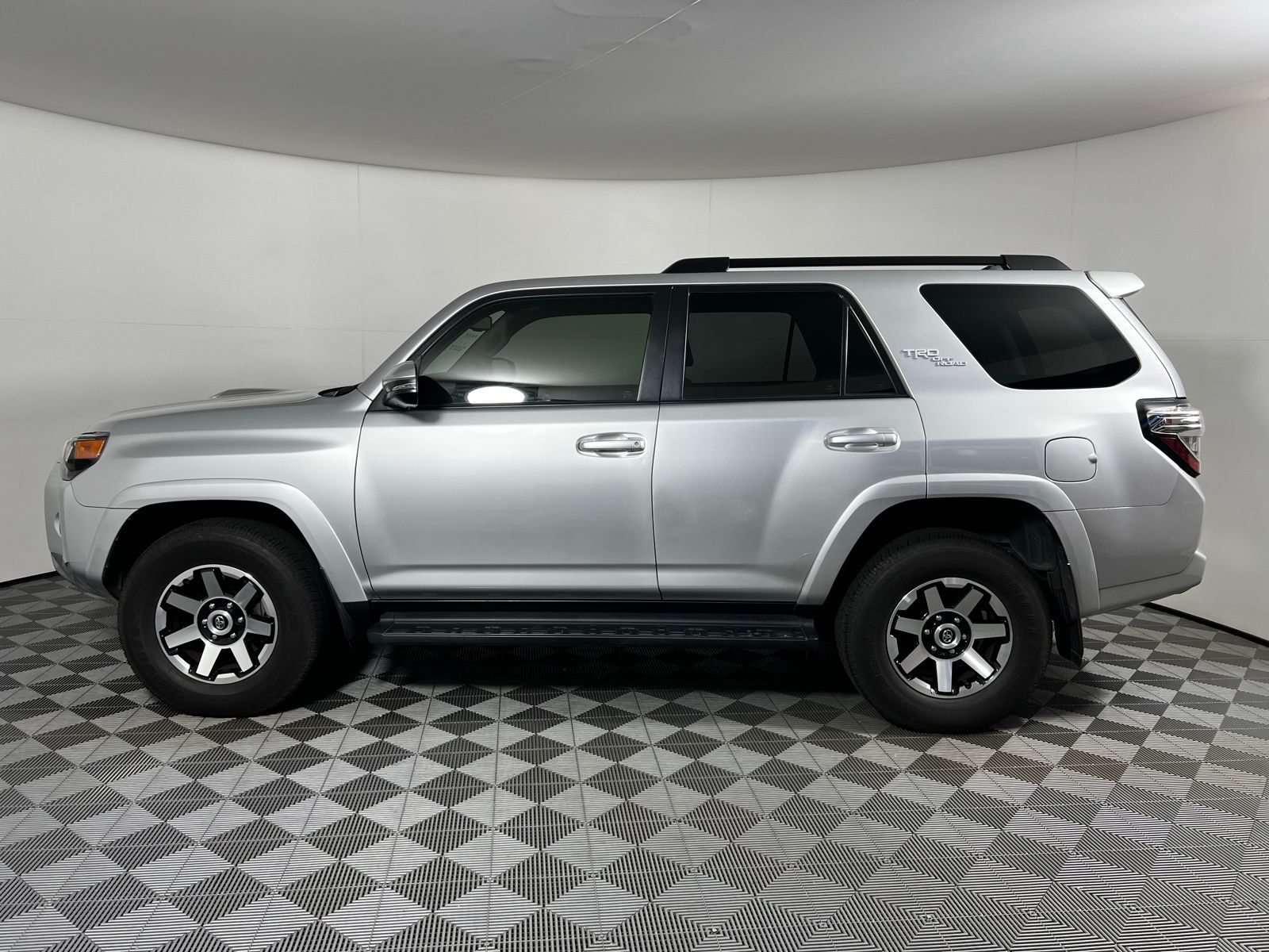 Thumbnail: 2024 Toyota 4Runner - 8