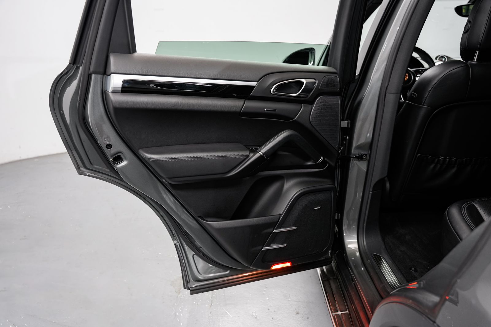 2015 Porsche Cayenne Diesel — photo 30