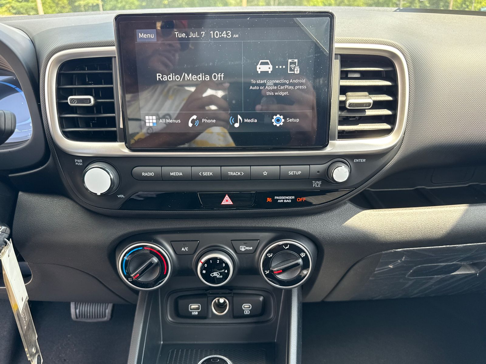 New 2026 Gray Hyundai SE image 28