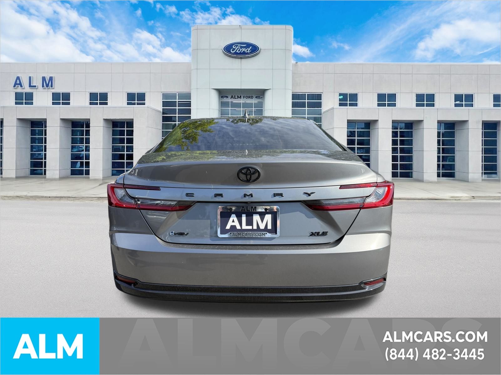 Used 2026  Toyota XLE image 9