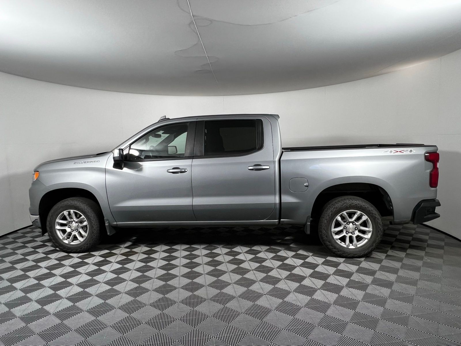 Thumbnail: 2023 Chevrolet Silverado 1500 - 6