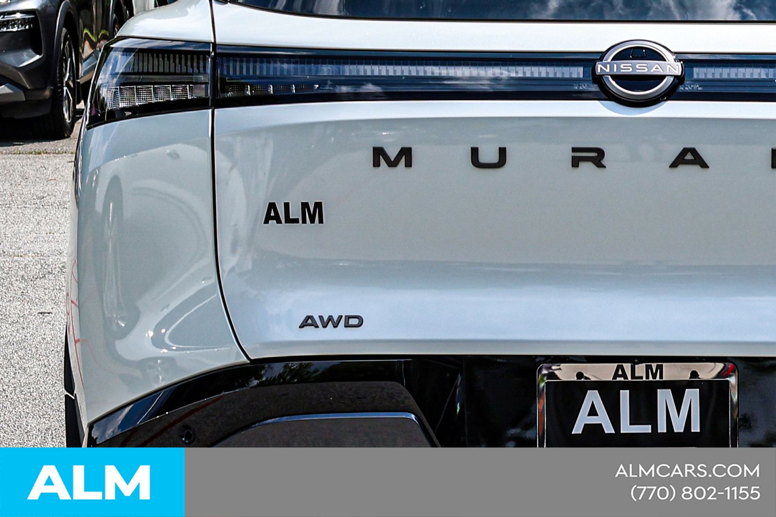 Used 2025 White Nissan Platinum image 13