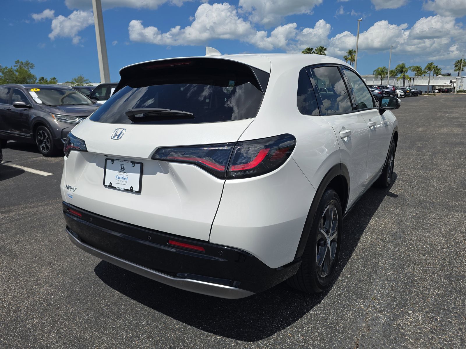 View vehicle photo 4