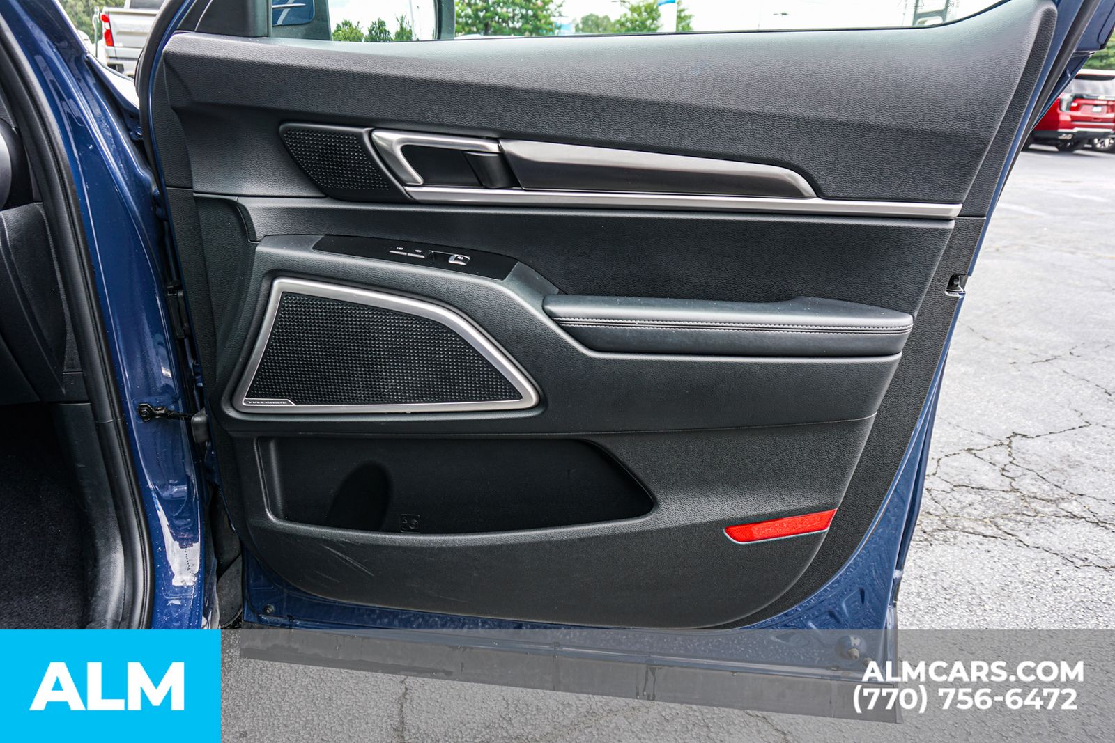 Used 2025 Black Kia S image 49