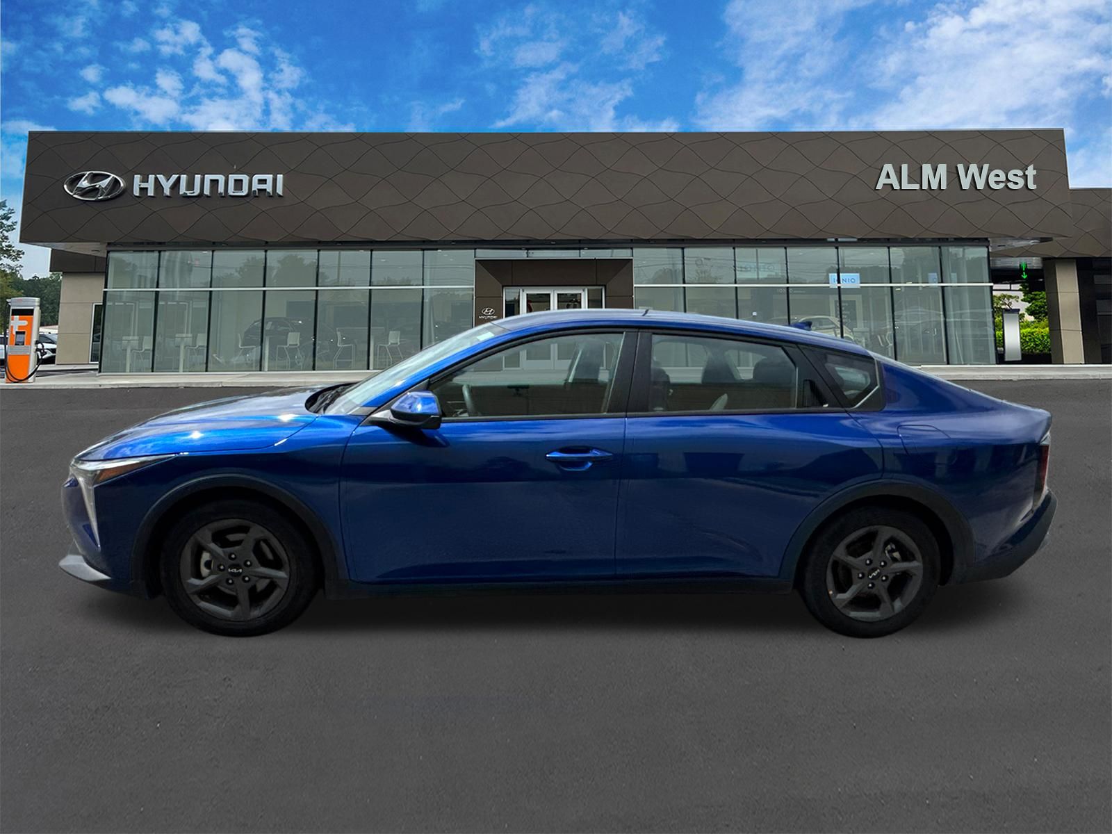 Used 2025 Blue Kia LXS image 8