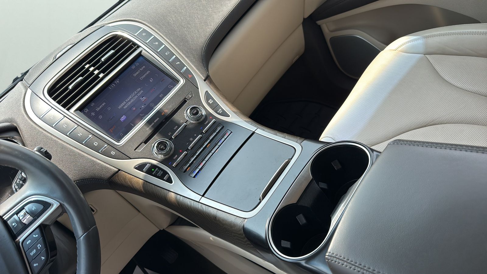 Used Car 2020 Lincoln Nautilus  Reserve For Sale Under $30,000 In Austin, Texas