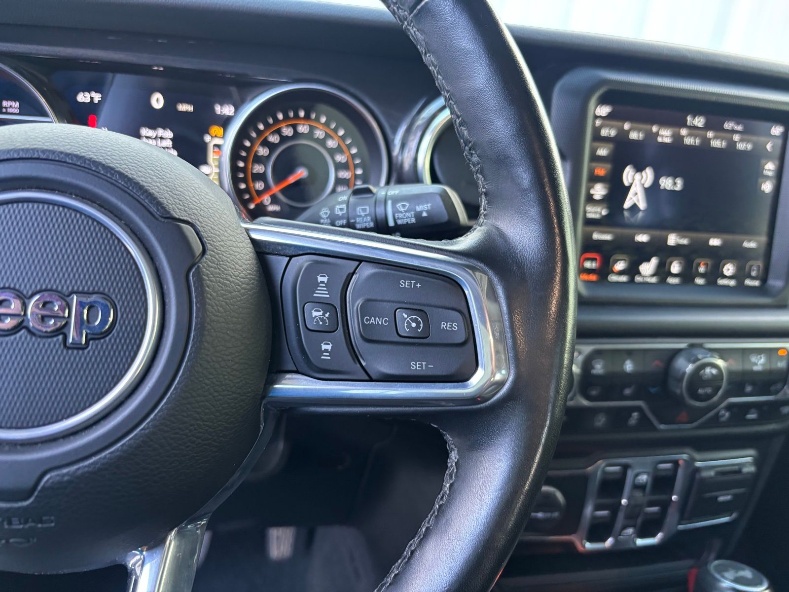 Used Car 2021 Jeep Wrangler  Unlimited Sahara Altitude For Sale Under $35,000 In Austin, Texas