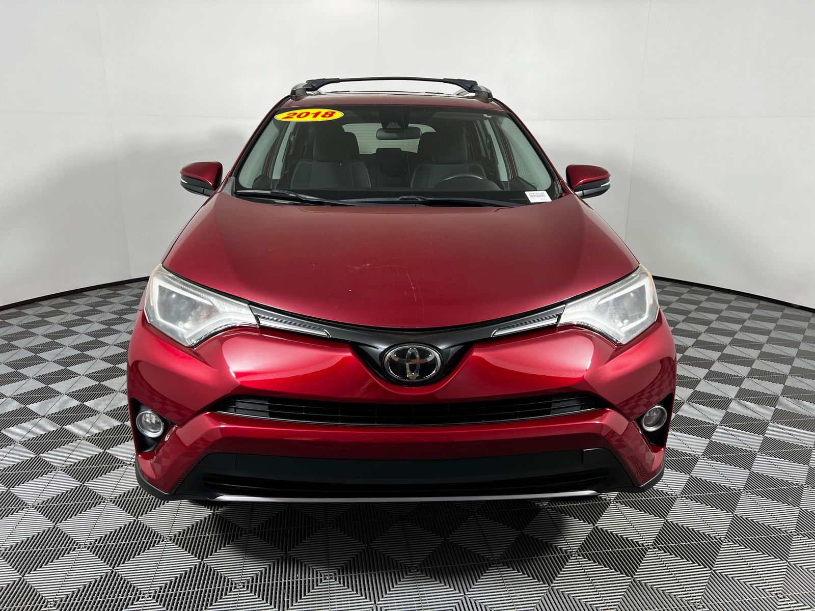 Thumbnail: 2018 Toyota RAV4 - 2