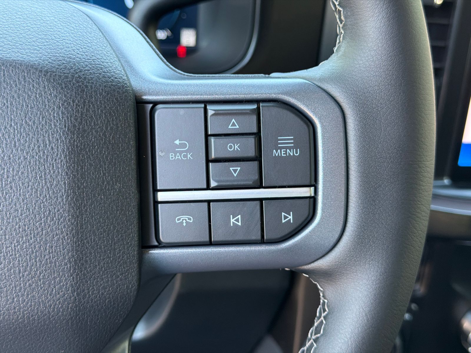 New 2026 Agate Black Metallic Ford F-350® Lariat® image 27