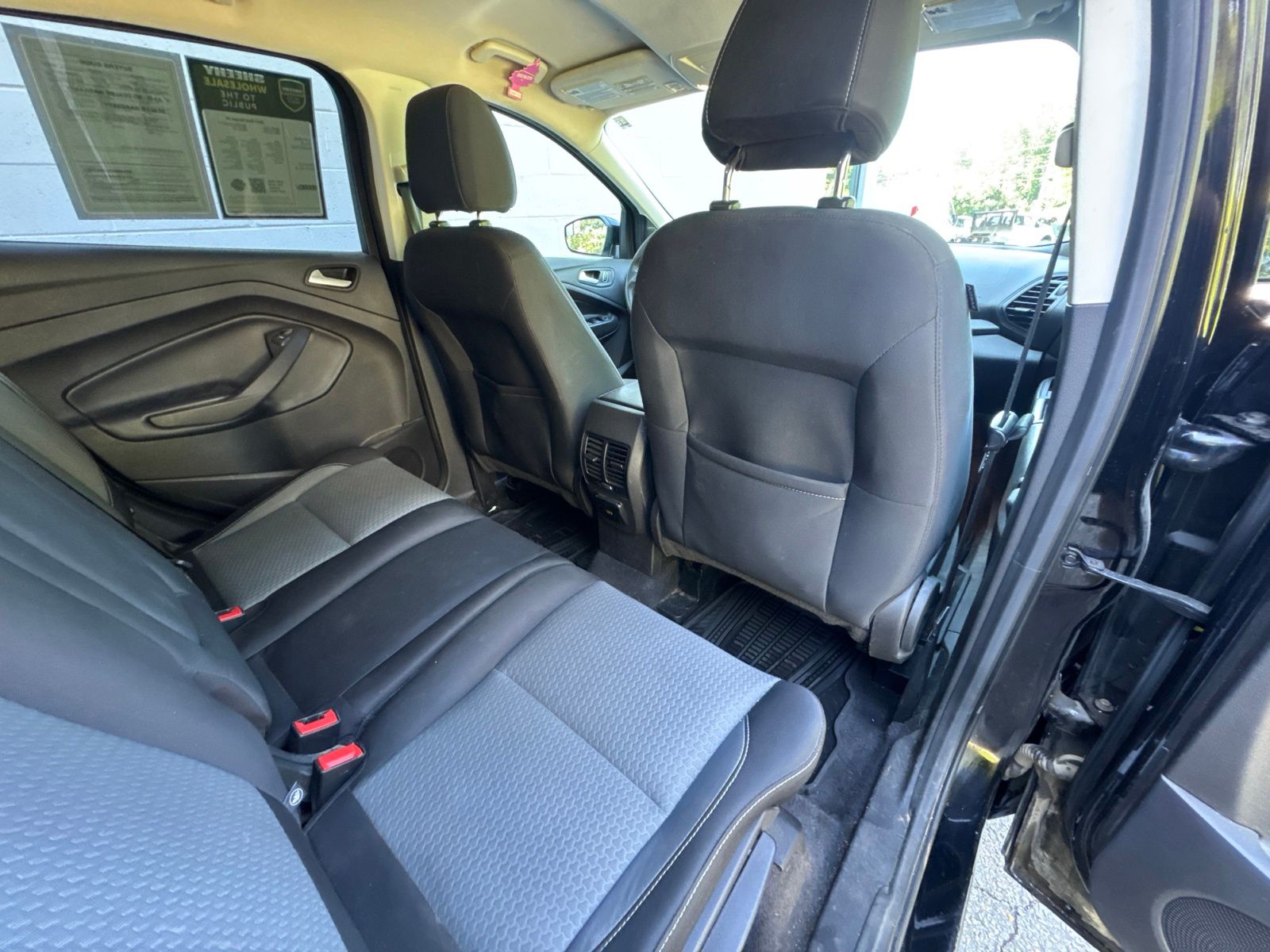 Used 2017 Shadow Black Ford SE image 21