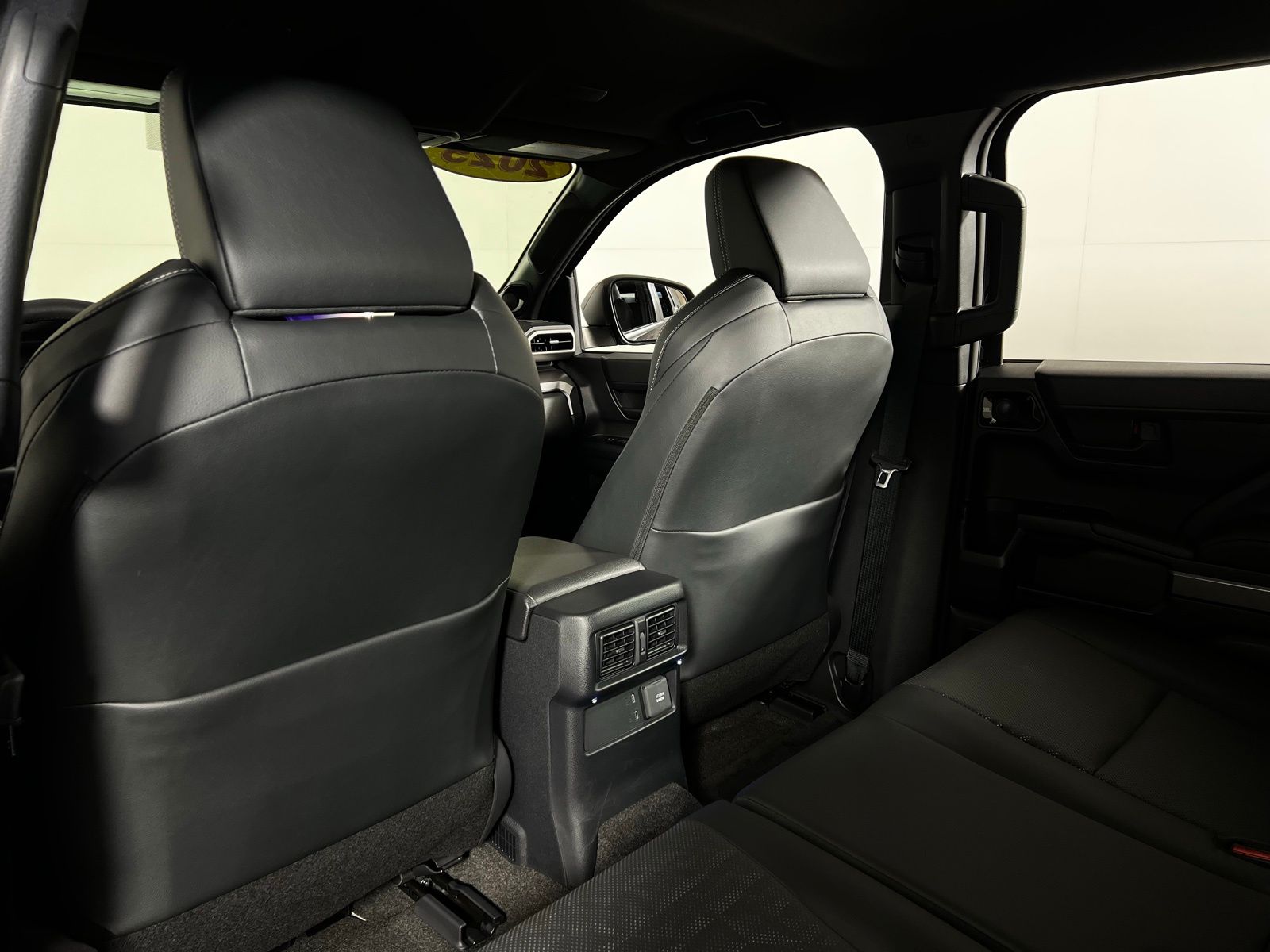 Thumbnail: 2025 Toyota 4Runner - 24