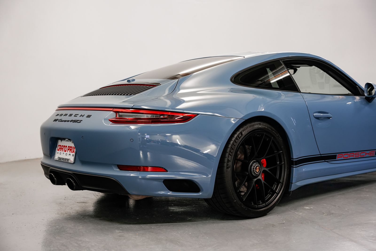 2019 Porsche 911 Carrera 4 GTS — photo 38