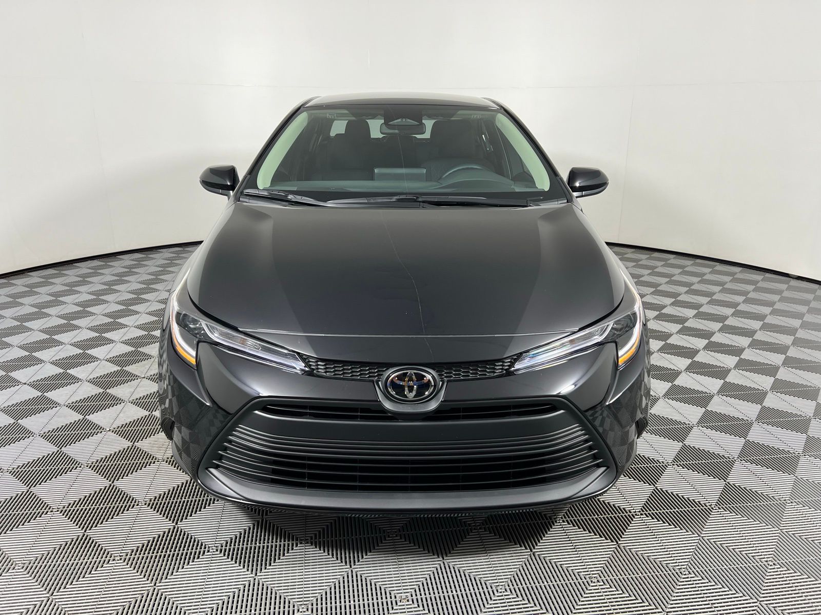 2025 Toyota Corolla LE 2