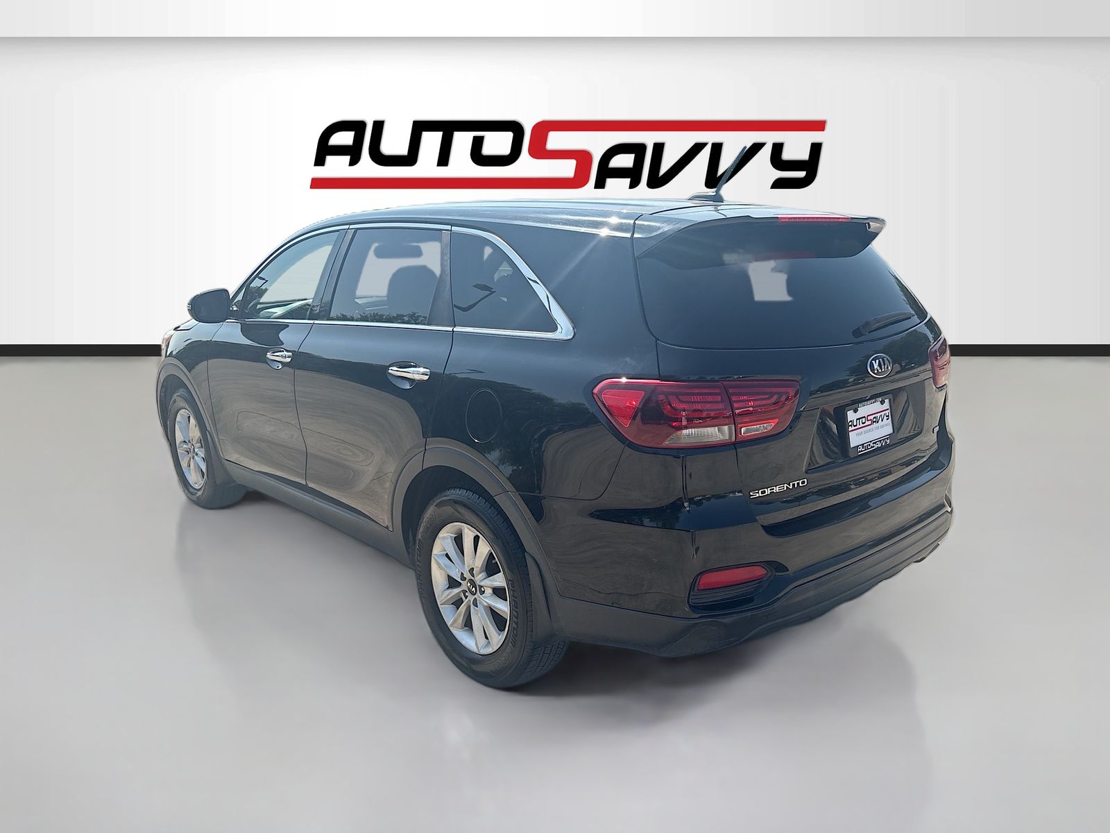 Used 2019 Black Kia LX image 5
