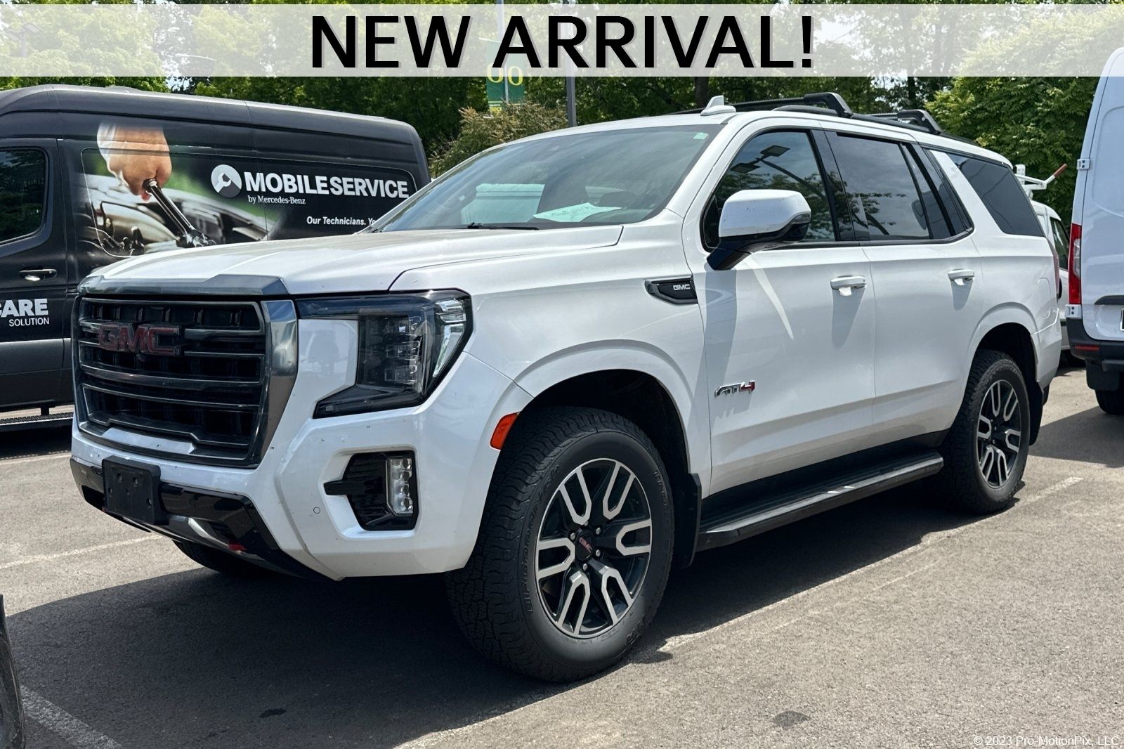 2021 GMC Yukon 4WD AT4's photo