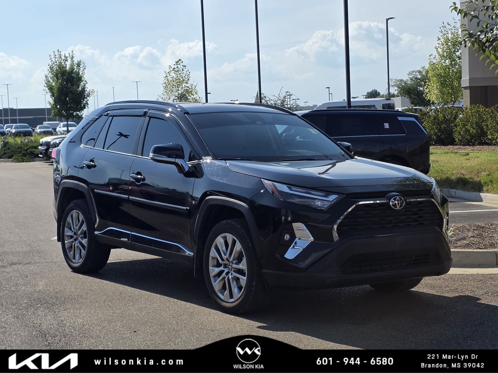 2025 Toyota RAV4 XLE Premium FWD