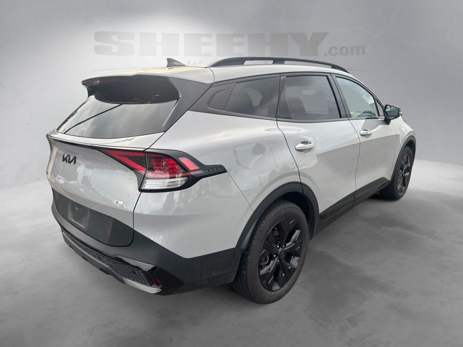 Used 2025 Gray Kia X-Line image 7