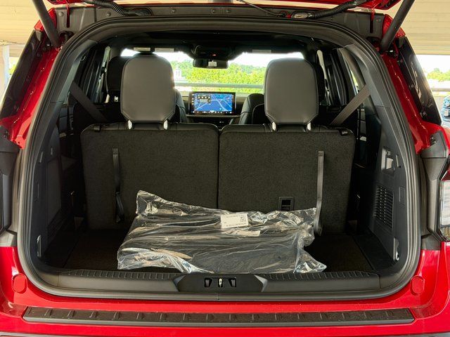 New 2026 Rapid Red Metallic Tinted Clearcoat Ford ST-Line image 17