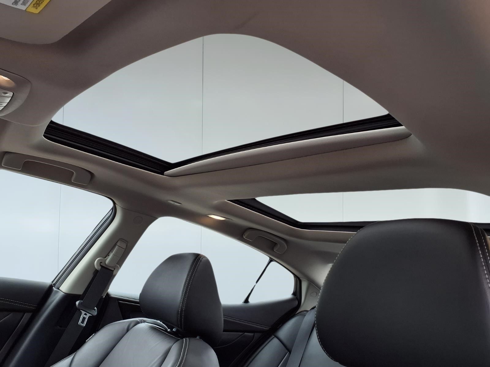 2020 Nissan Maxima Platinum White at Bravo Nissan