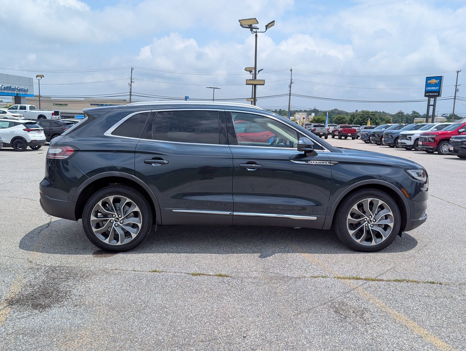 View vehicle photo 2