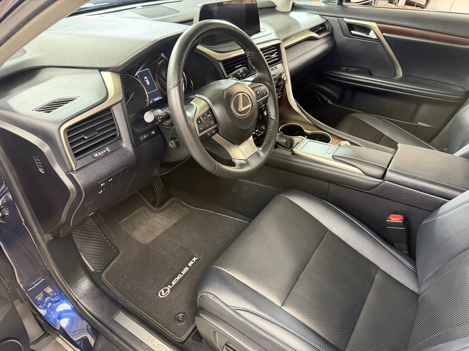 Used 2021  Lexus 350 image 30