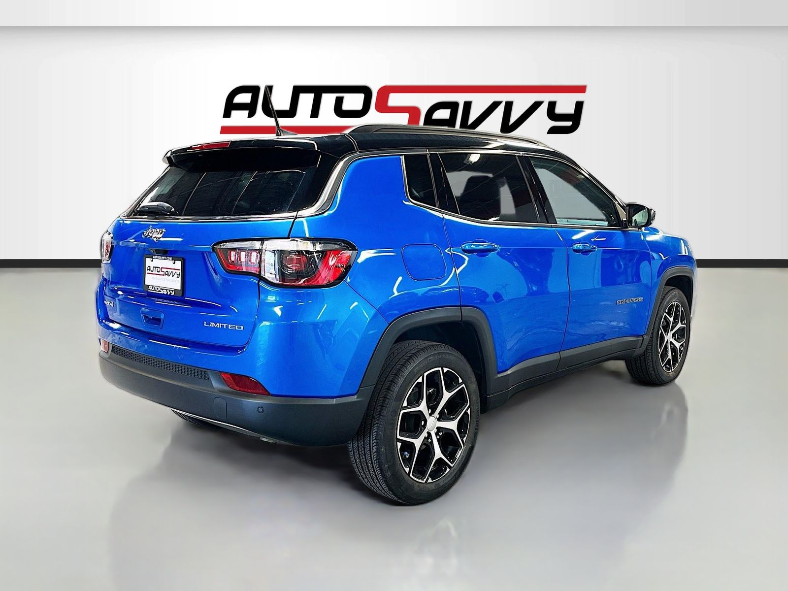 Used 2024 Blue Jeep Limited image 7