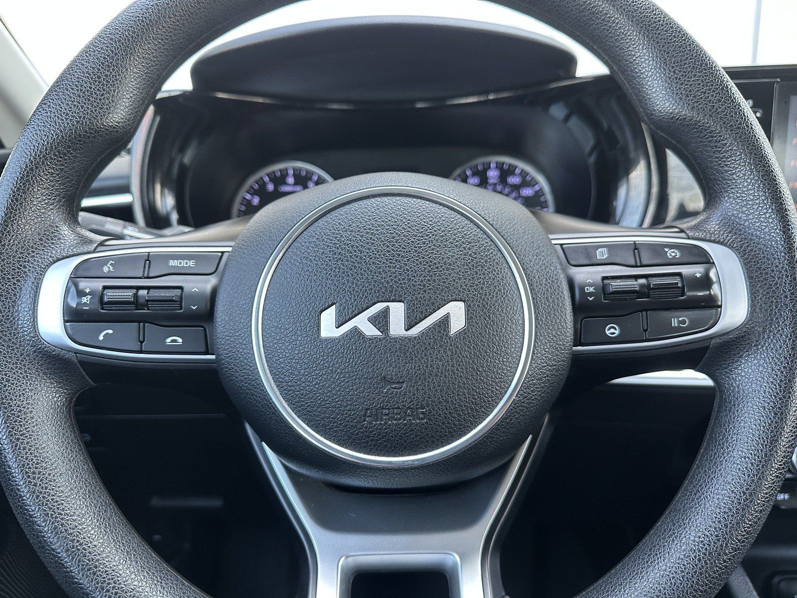 Used 2023 Gray Kia LXS image 22