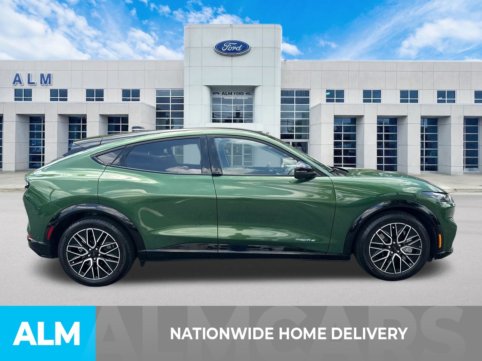 Used 2024 Green Ford Premium image 4