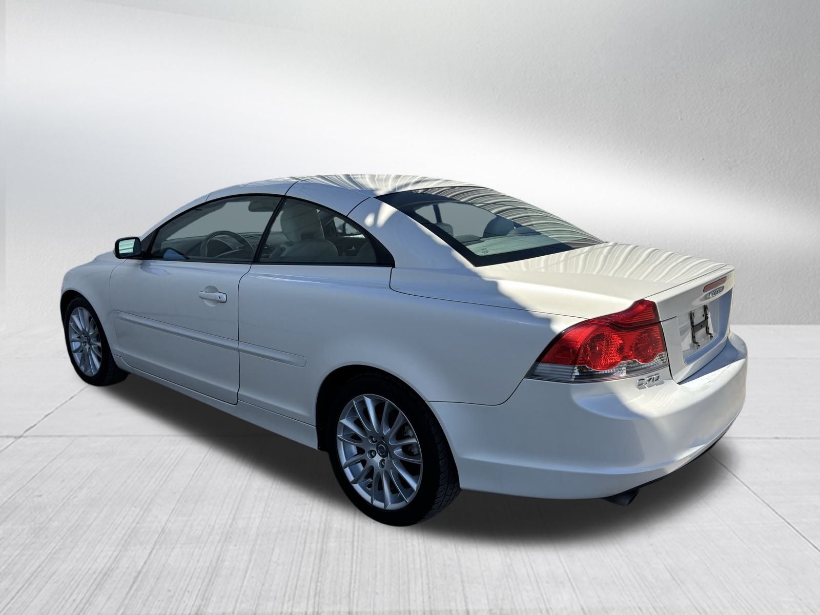 Used Car 2007 Volvo C70  T5 For Sale Under $10,000 In Austin, Texas