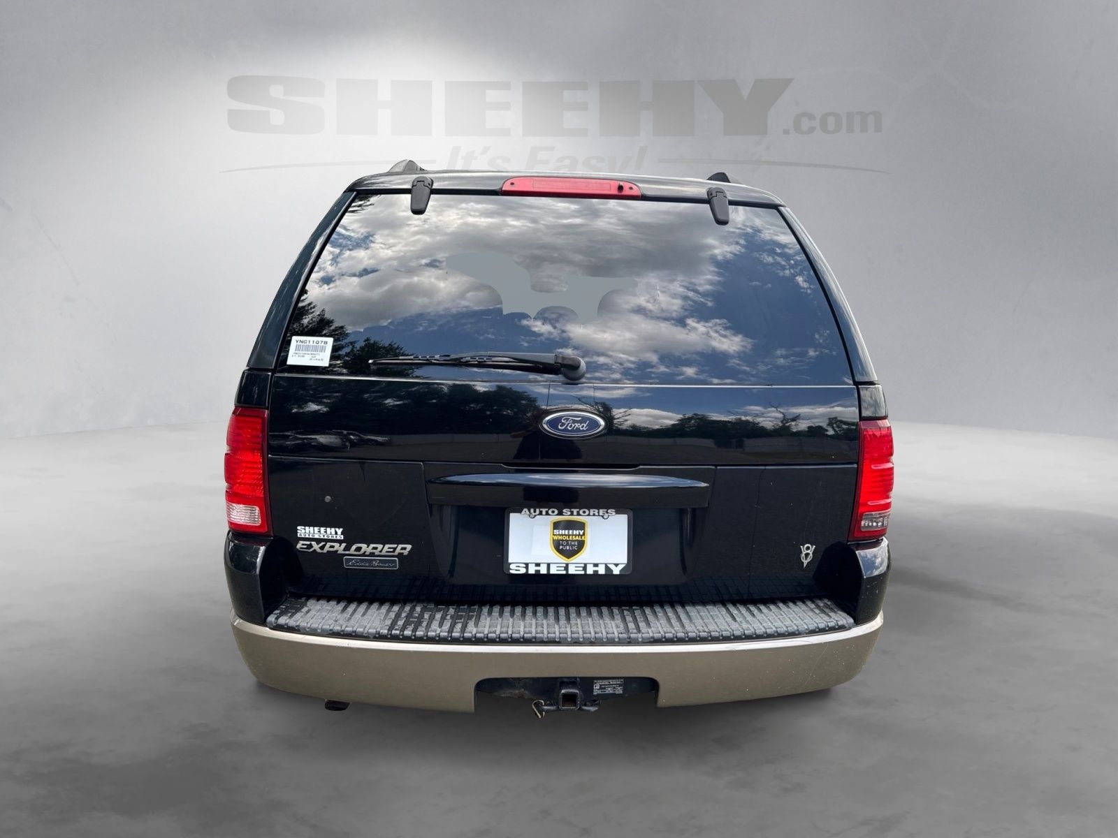 Used 2004 Black Clearcoat Ford Eddie Bauer image 7