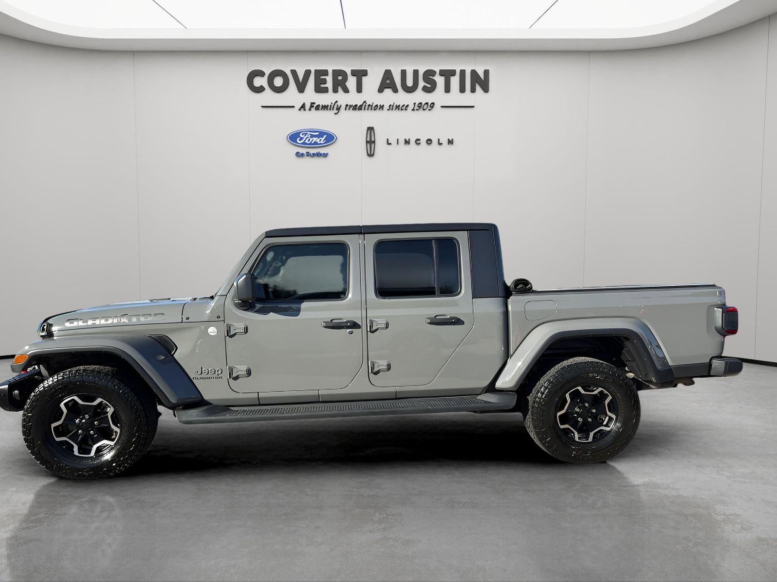 Used Car 2020 Jeep Gladiator  Overland For Sale Under $30,000 In Austin, Texas