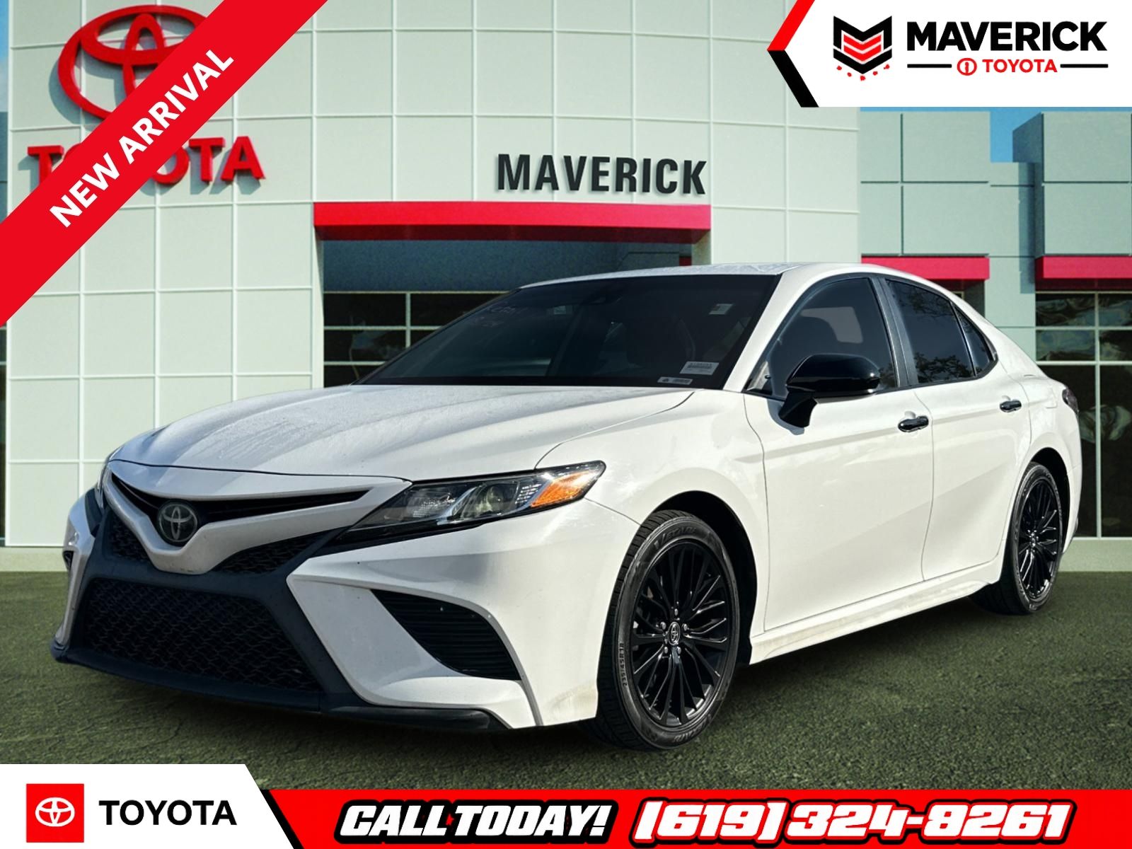 2020 Toyota Camry SE Nightshade FWD