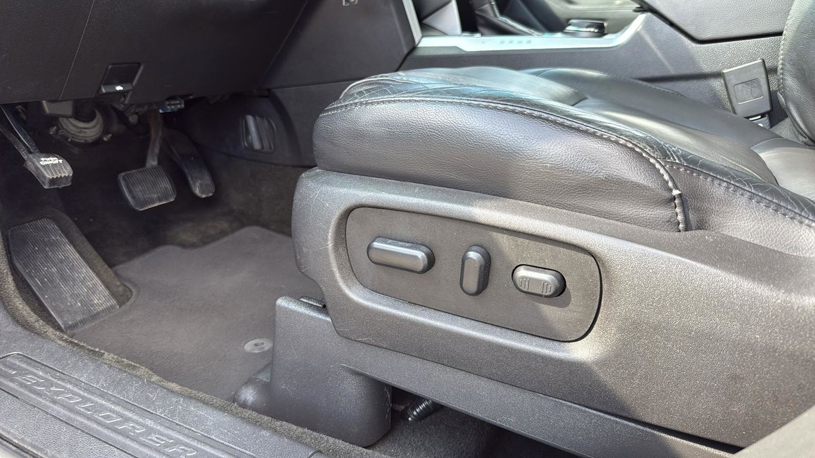 Used Car 2014 Ford Explorer  Xlt For Sale Under $15,000 In Austin, Texas