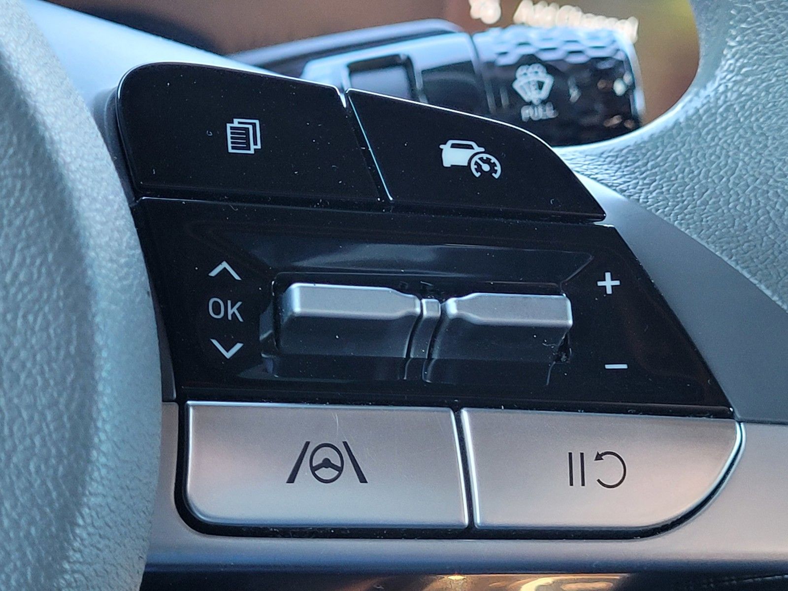 2024 Hyundai Elantra SEL - Photo 30