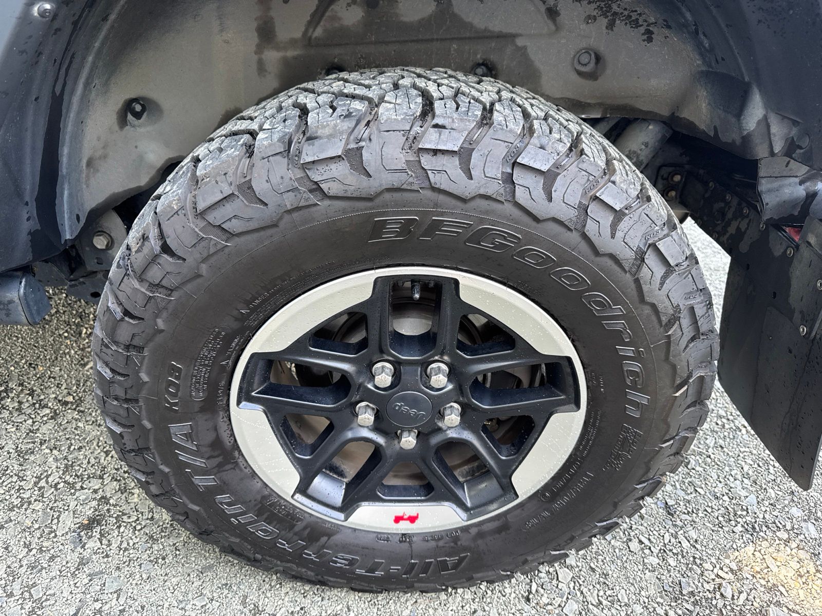 Used 2020 Granite Crystal Clearcoat Metallic Jeep Unlimited Rubicon image 21