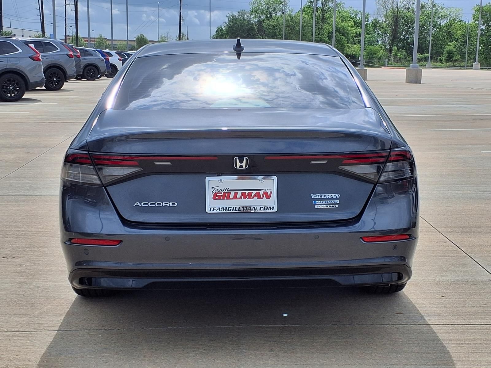 View vehicle photo 6