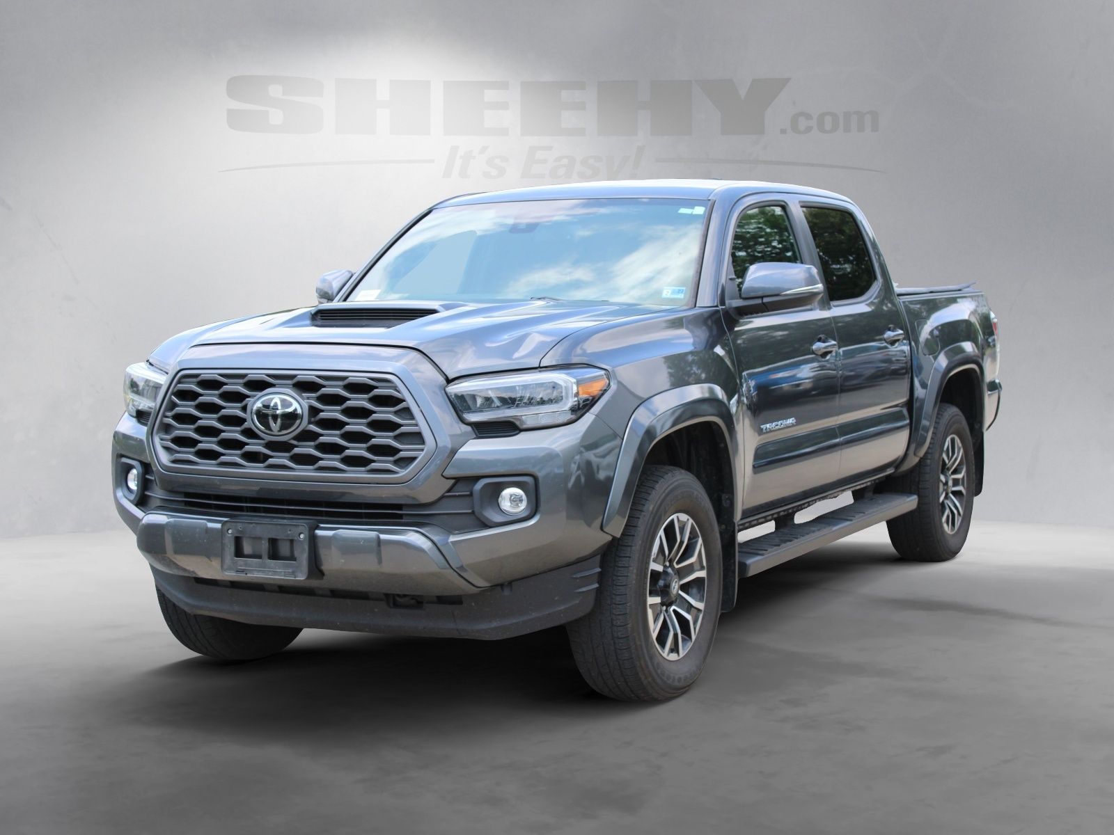 Used 2022 Gray Toyota TRD Sport image 5