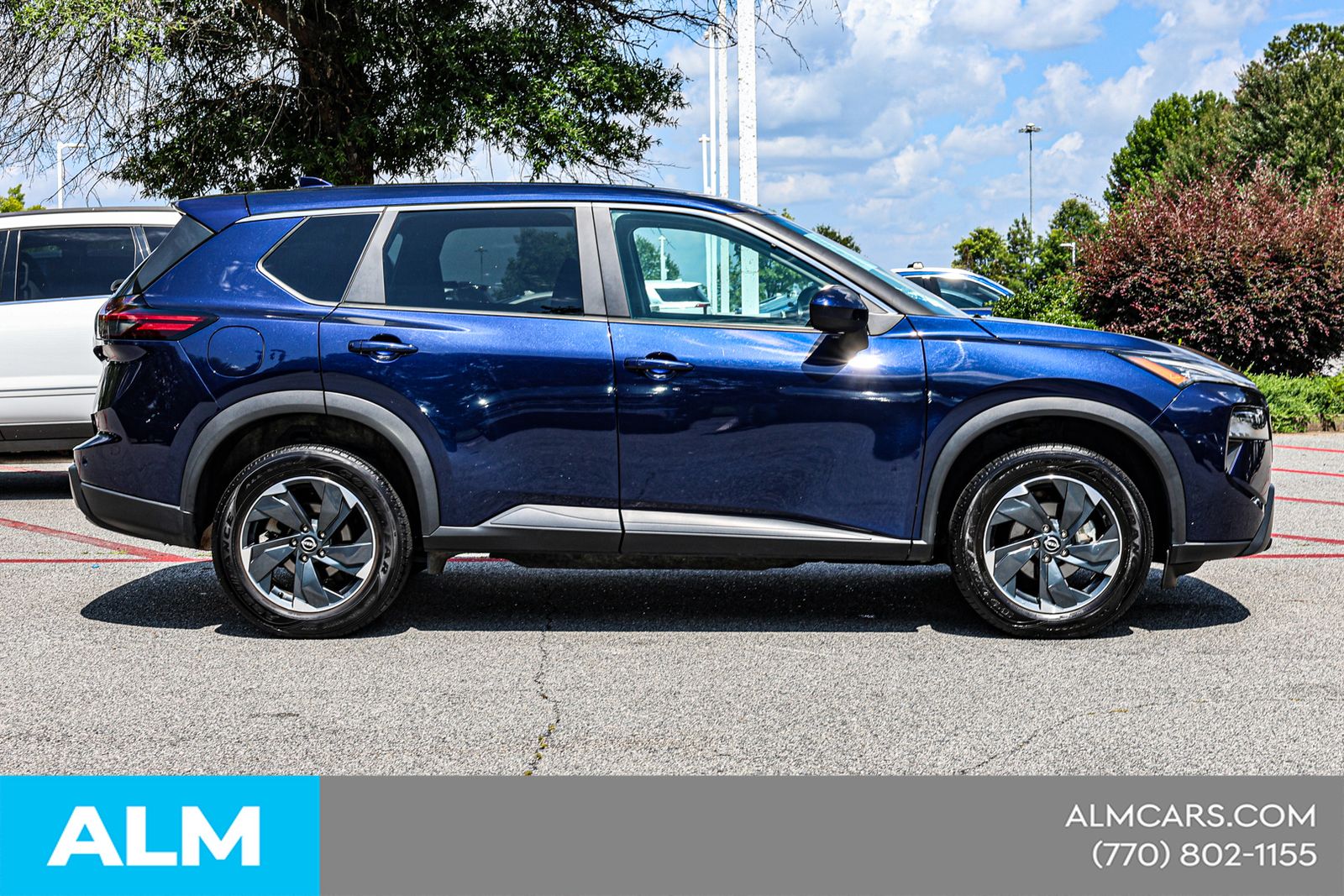 Used 2024 Blue Nissan SV image 10