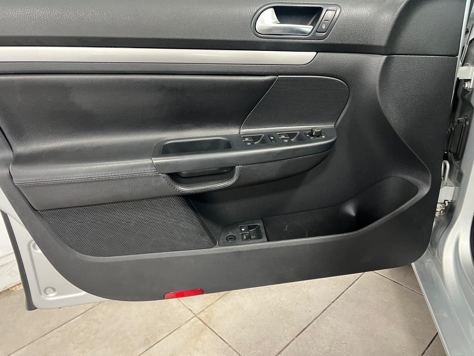 Used Car 2010 Volkswagen Jetta  For Sale Under $10,000 In Austin, Texas