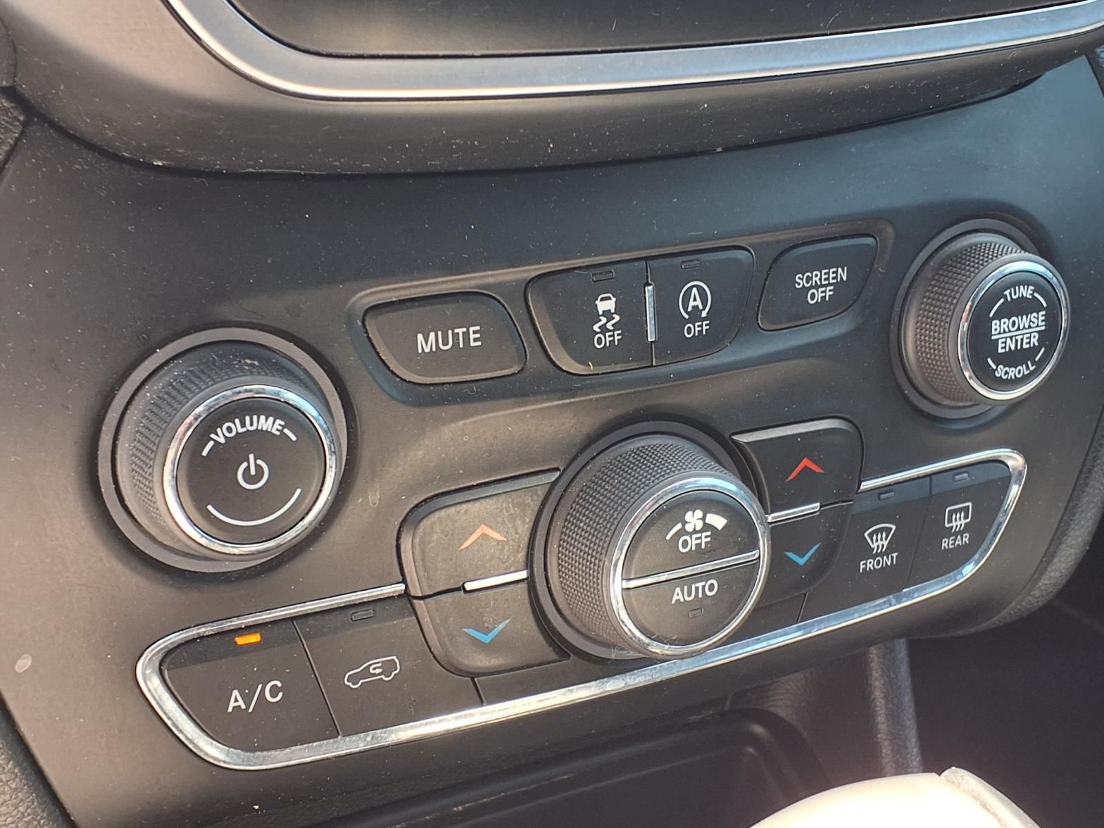 2021 Jeep Cherokee Latitude Lux Blue at Community Toyota