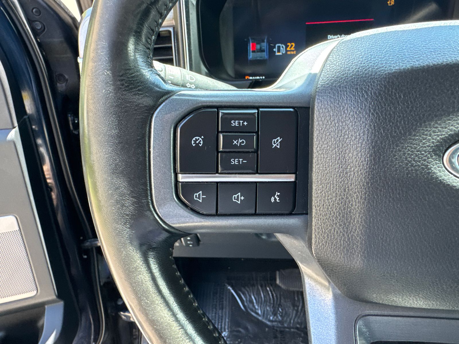 Used 2024 Blue Ford Lariat image 25