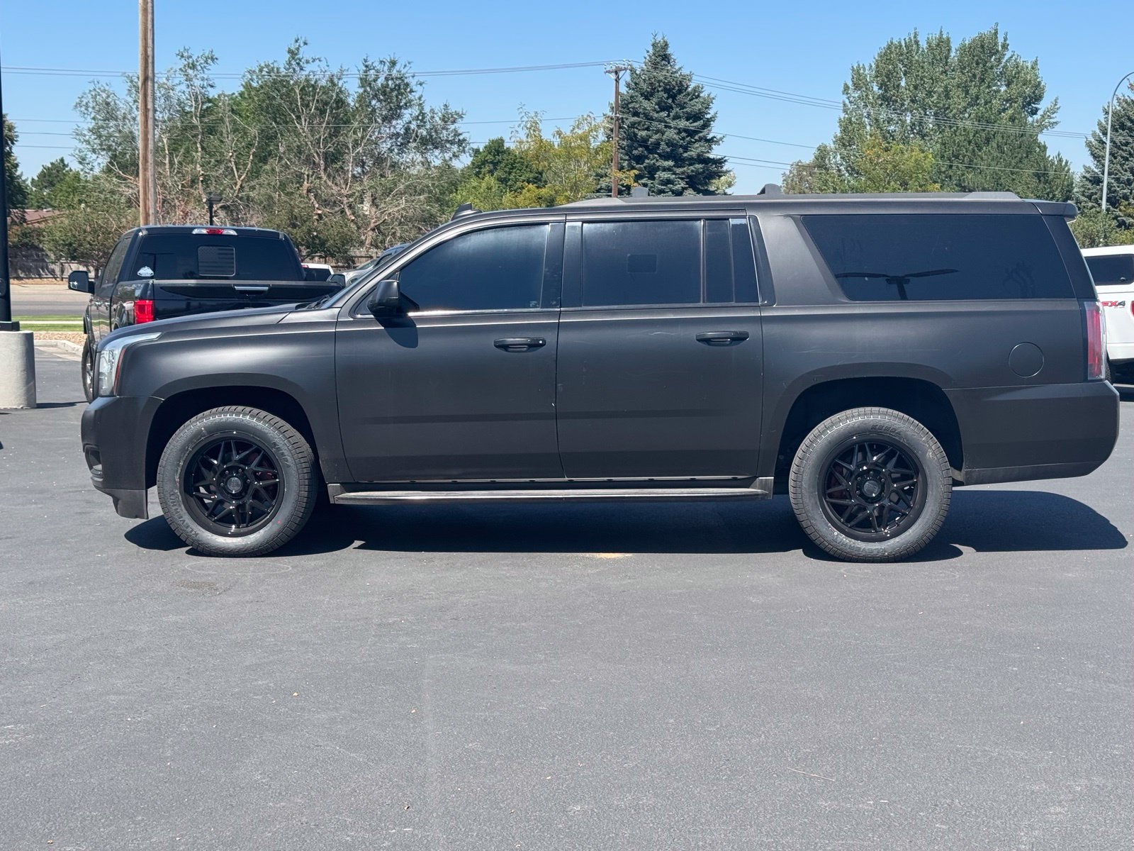 Used 2018 GMC Yukon XL SUV