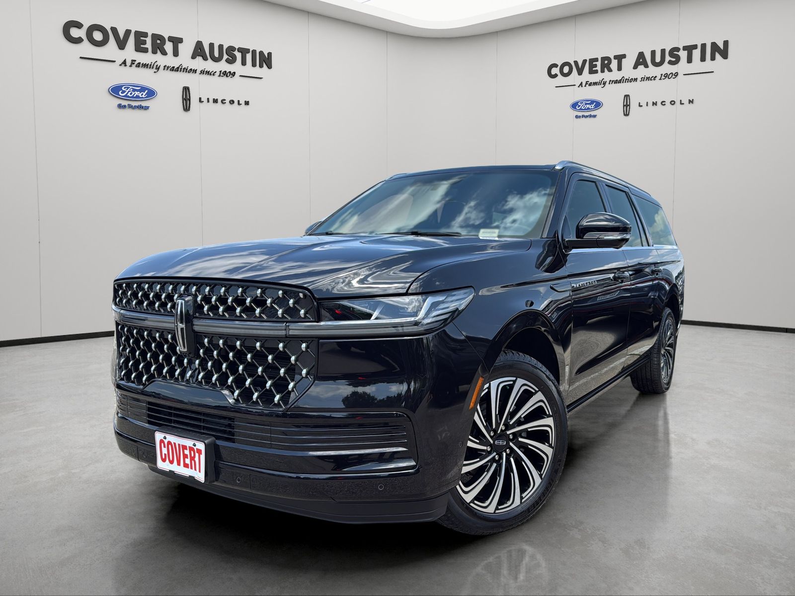 Black Metallic 2025 Lincoln Navigator SUV / Crossover Four-Wheel Drive Automatic