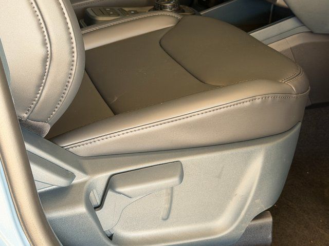 New 2026 Azure Gray Metallic Tri-Coat Ford Lariat image 11